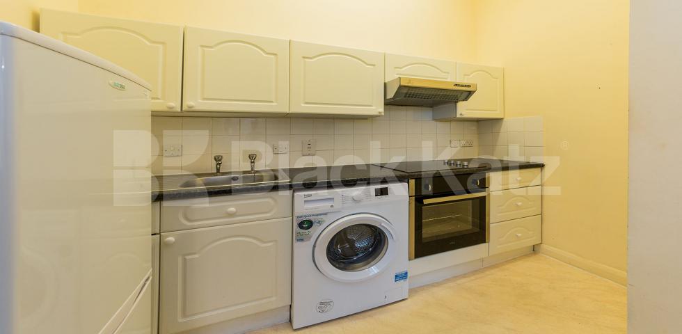 Spacious two bed set within a period house minutes to tube and shops Camden Road, Camden